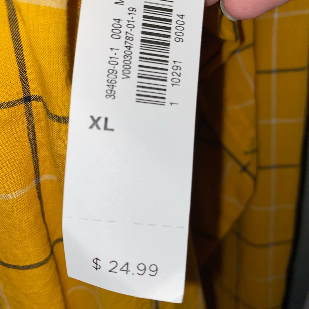 Button up - Picture 3 of 3